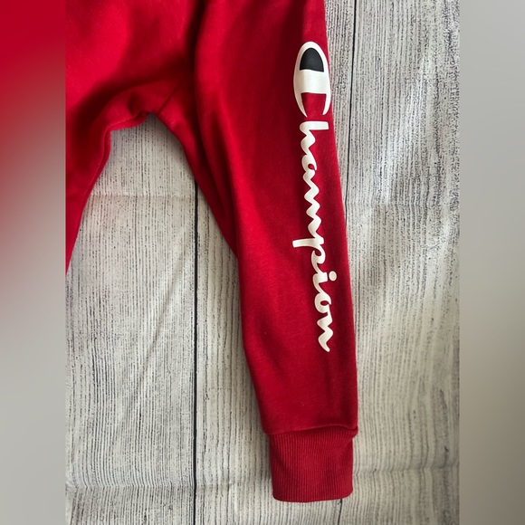 Champion Boys Signature Fleece Hoodie size 5. NEW without tags!❤️🖤 - Picture 4 of 8